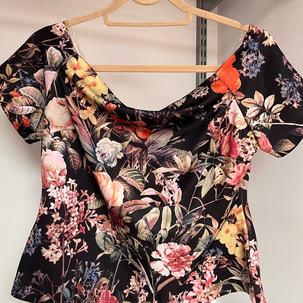 New York & Company Pink and Orange Blouse Fitted Ruffled Cap Sleeve